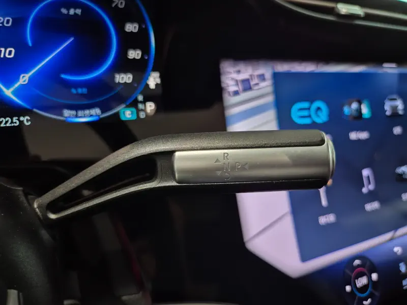 Mercedes-Benz EQS SUV