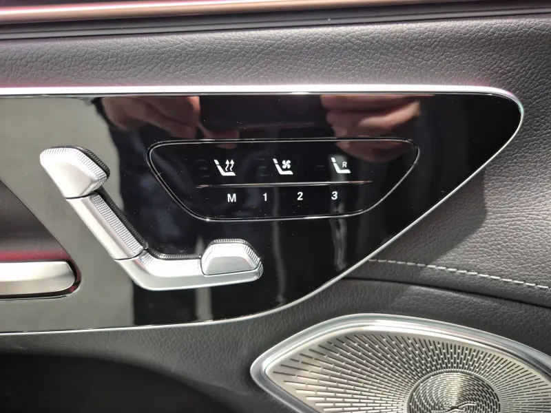 Mercedes-Benz EQS SUV
