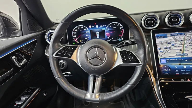 Mercedes-Benz C-Class