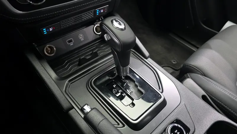 SsangYong Rexton Sports