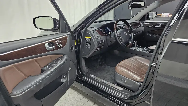Hyundai Equus