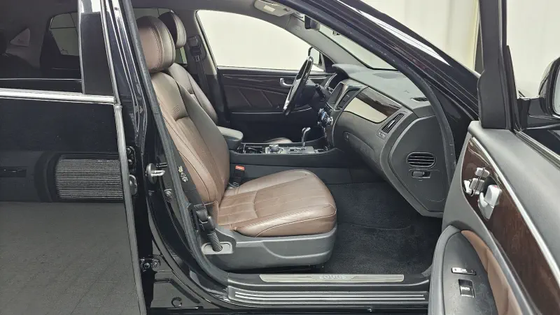 Hyundai Equus