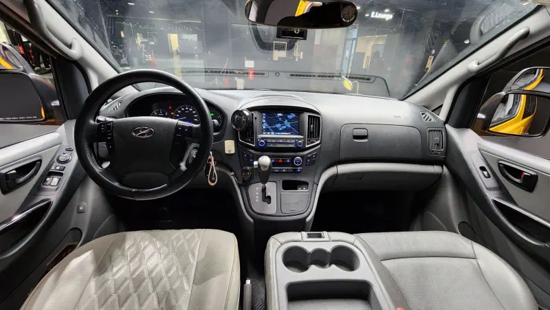 Hyundai Grand Starex