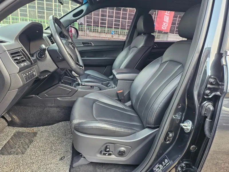 SsangYong Rexton Sports