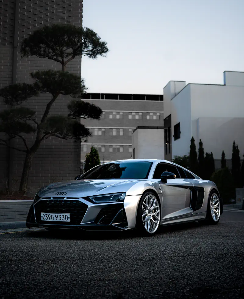 Audi R8