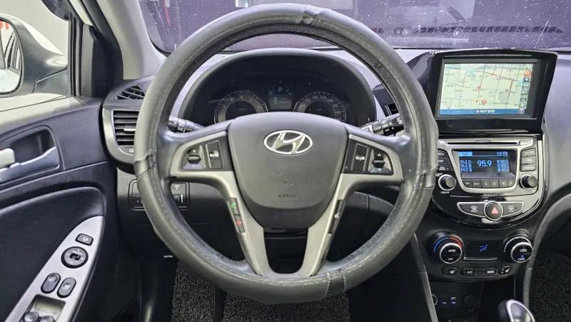 Hyundai Accent
