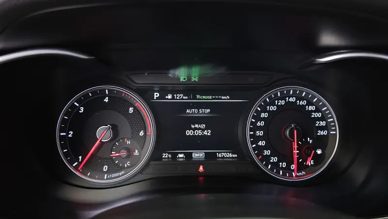 Genesis G70