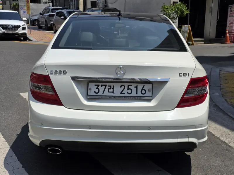 Mercedes-Benz C-Class