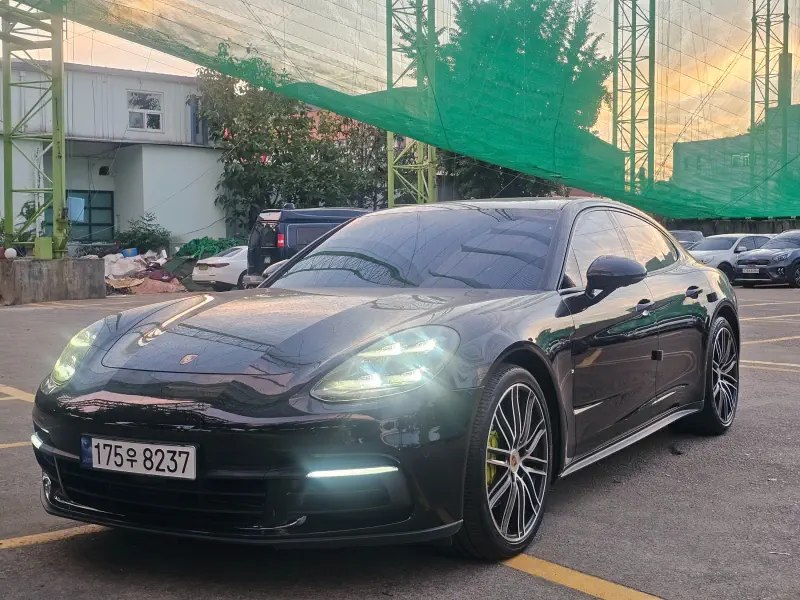 Porsche Panamera