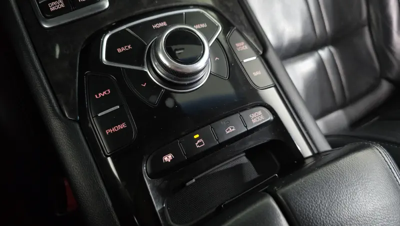 Kia K9