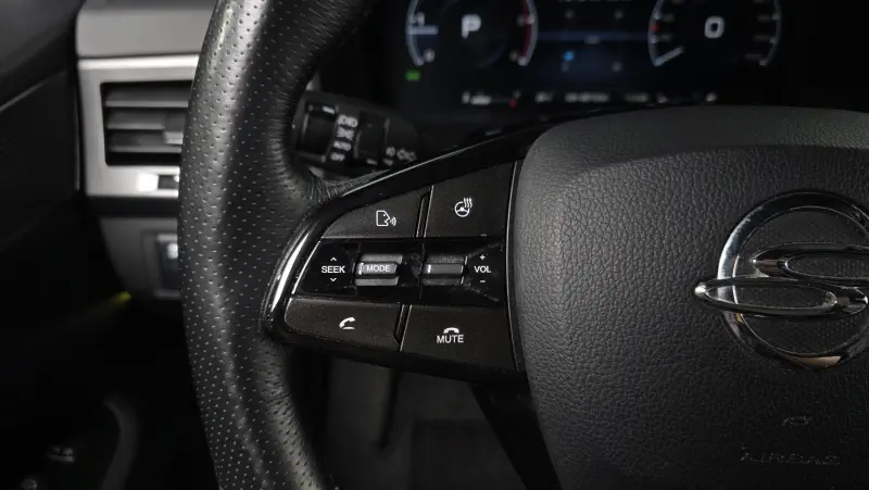 SsangYong Rexton Sports