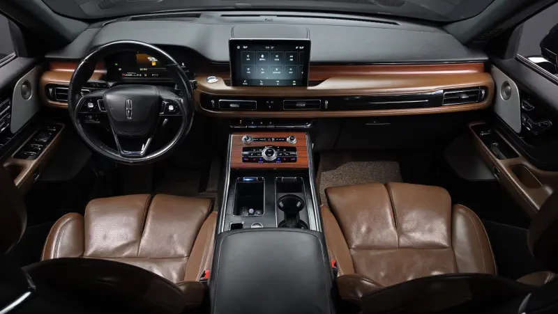Lincoln Aviator