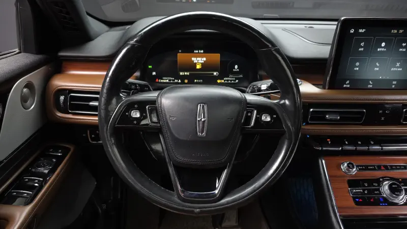 Lincoln Aviator