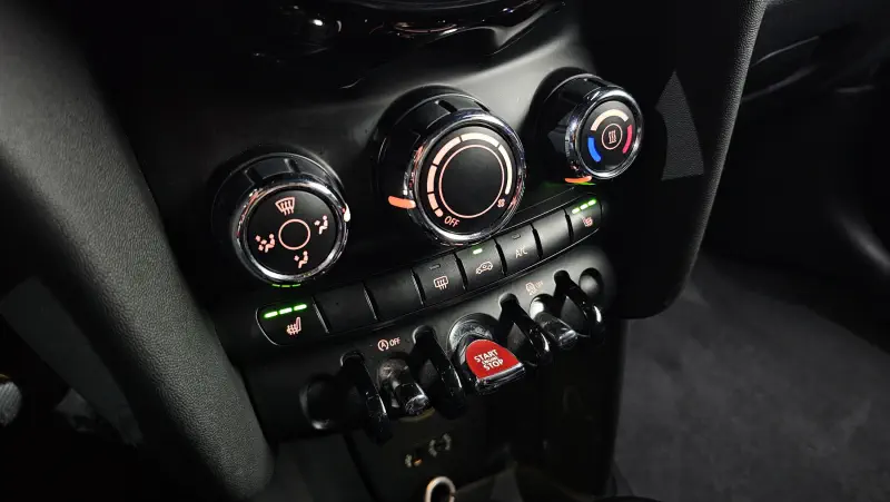 Mini Hatch