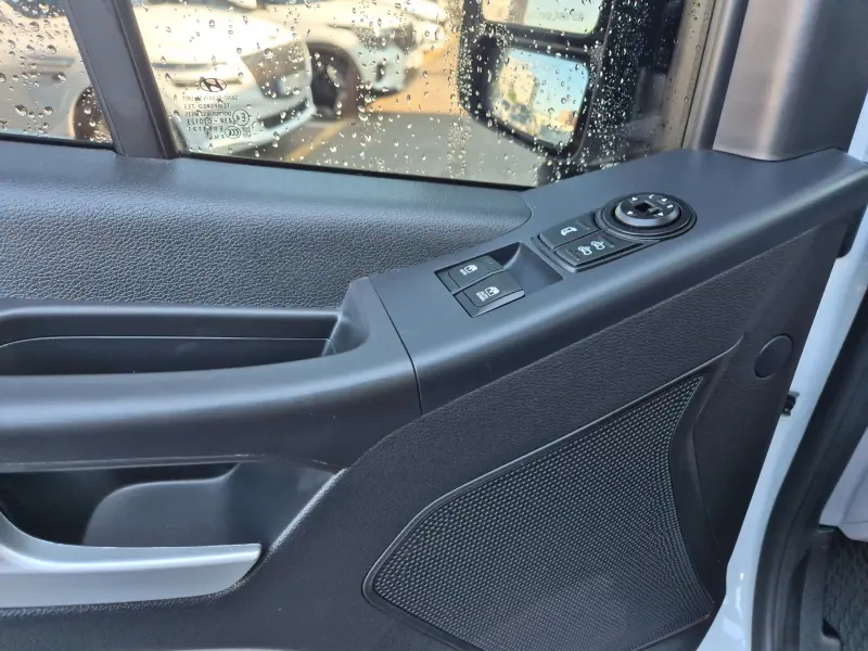 Hyundai H1