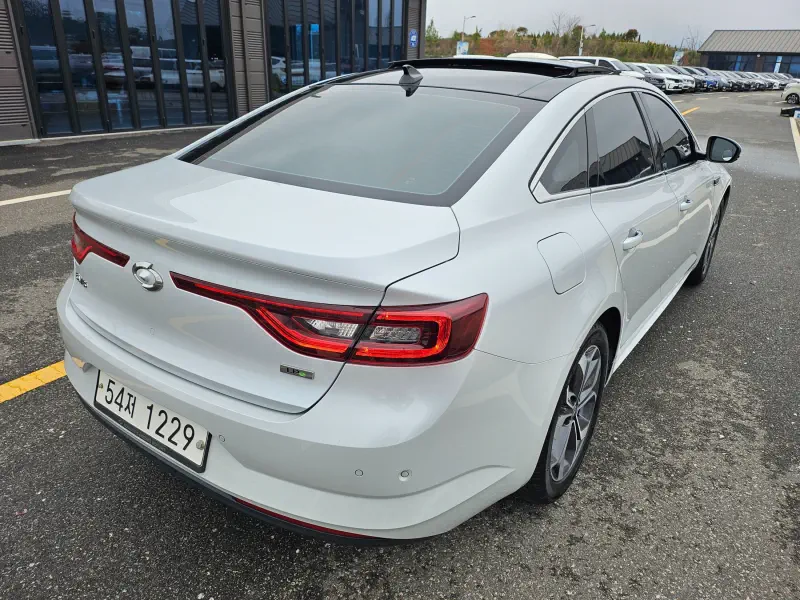 Renault Samsung SM6