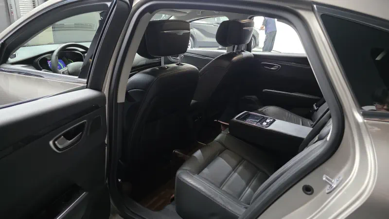 Renault Samsung SM6