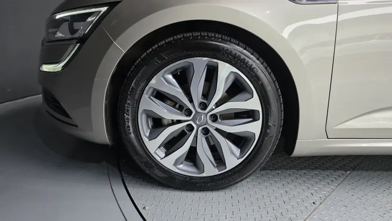 Renault Samsung SM6