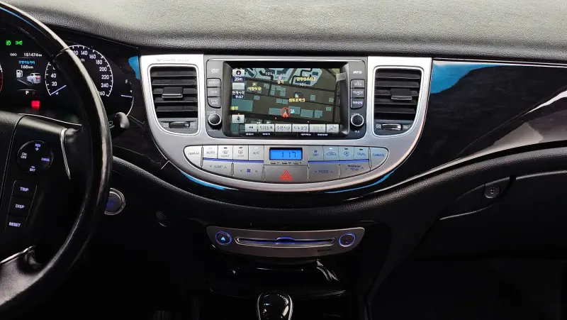 Hyundai Genesis