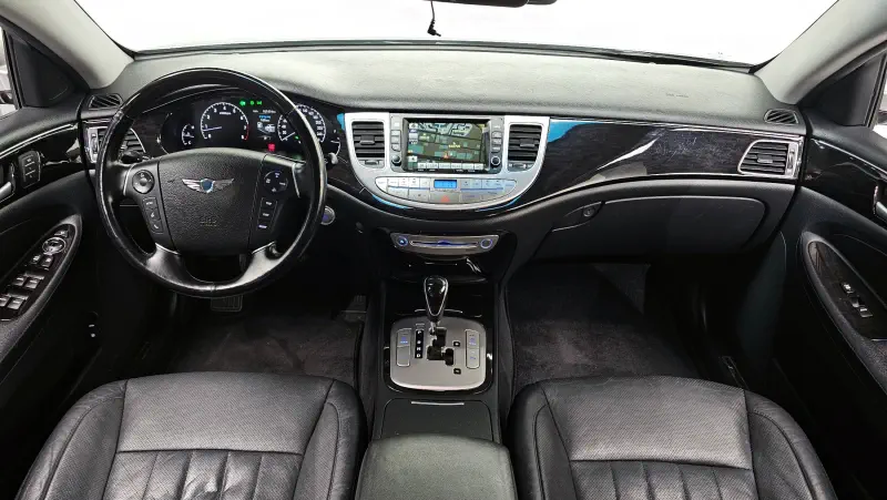 Hyundai Genesis