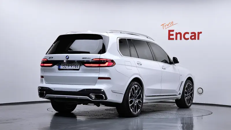 BMW X7