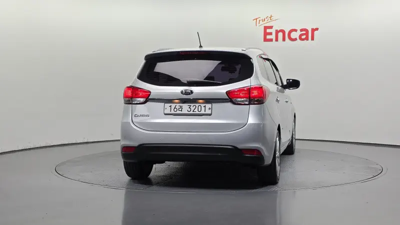 Kia Carens