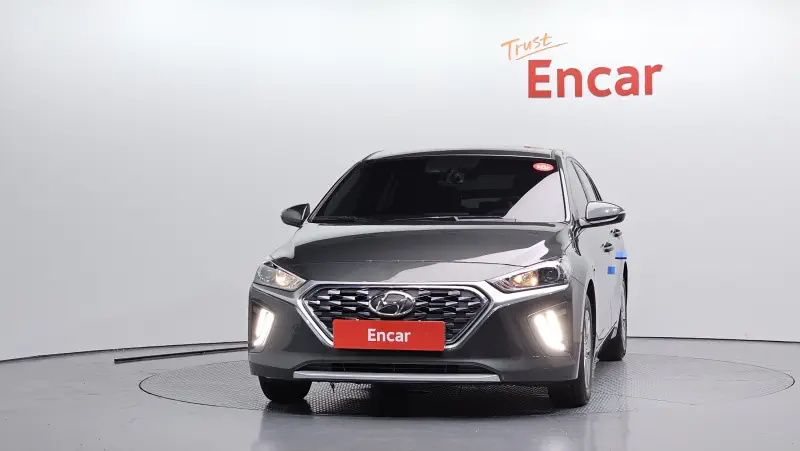 Hyundai Ioniq