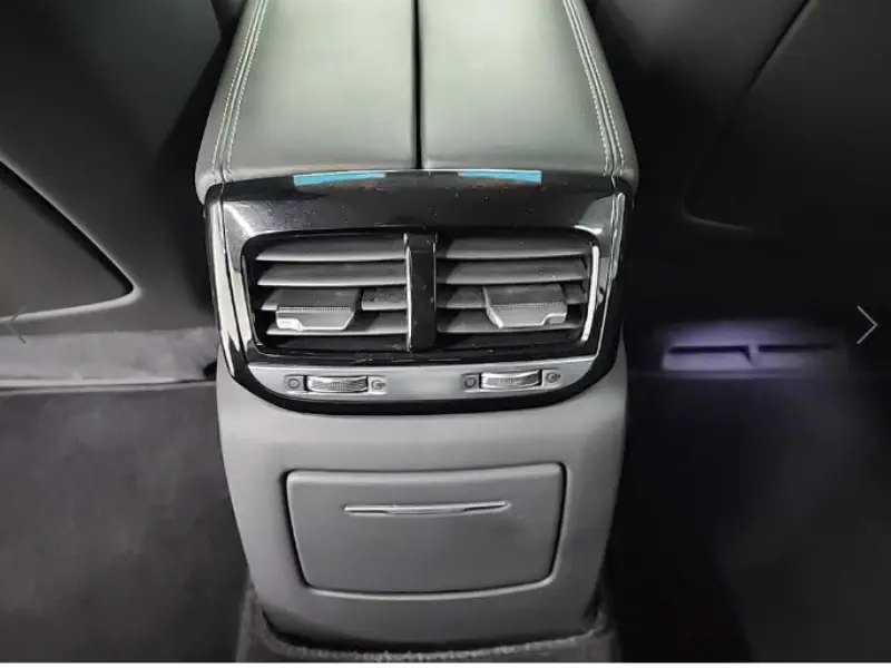 Genesis EQ900