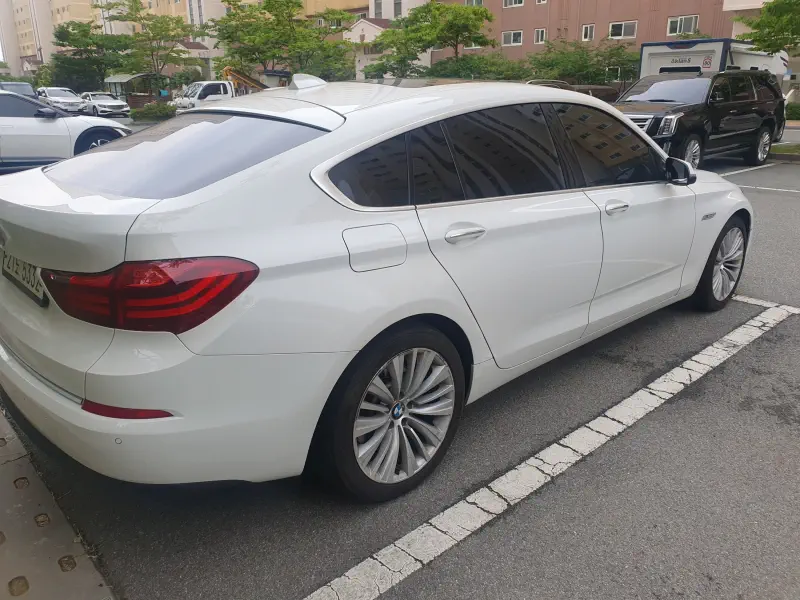 BMW 5-Series Gran Turismo