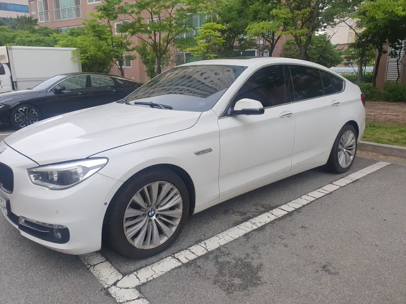 BMW 5-Series Gran Turismo