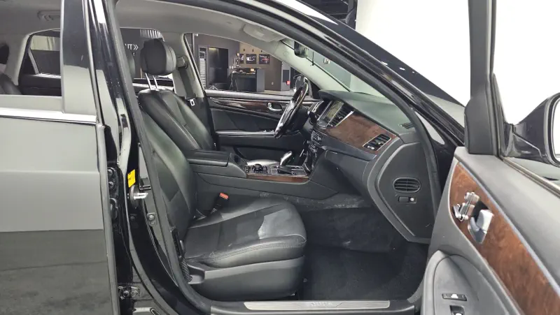 Hyundai Equus
