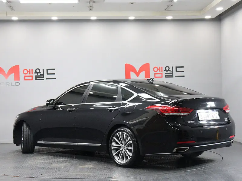 Hyundai Genesis