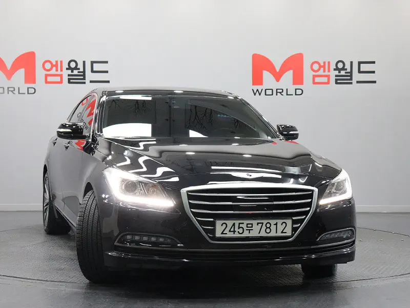 Hyundai Genesis