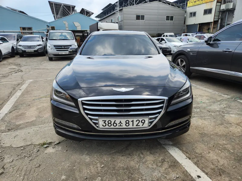 Hyundai Genesis