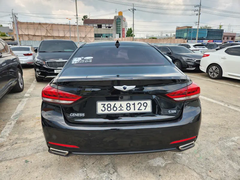 Hyundai Genesis