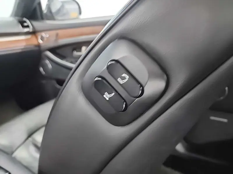 SsangYong Chairman W