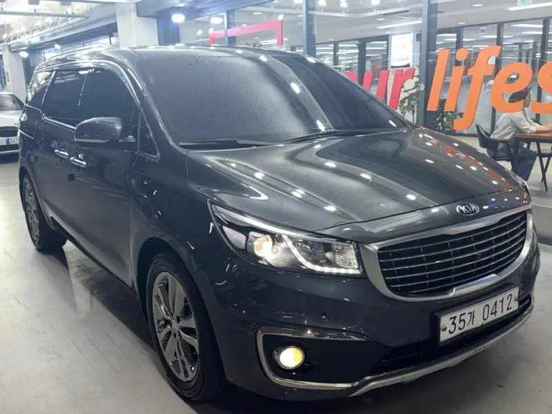 Kia Carnival