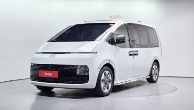 Hyundai Staria
