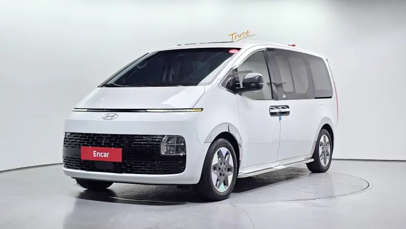 Hyundai Staria