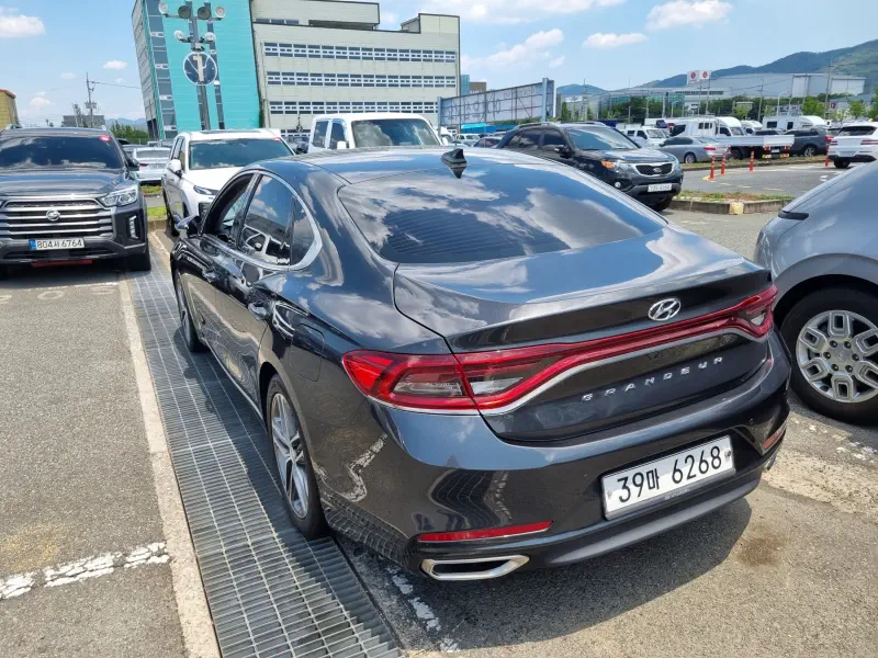 Hyundai Grandeur