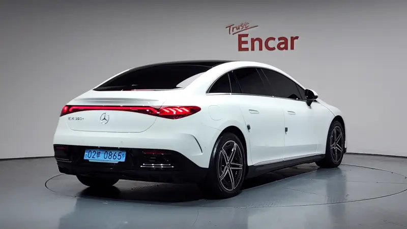 Mercedes-Benz EQE