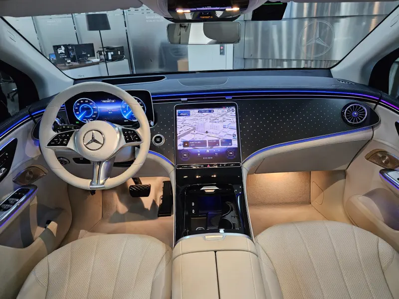 Mercedes-Benz EQE