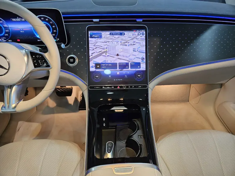 Mercedes-Benz EQE
