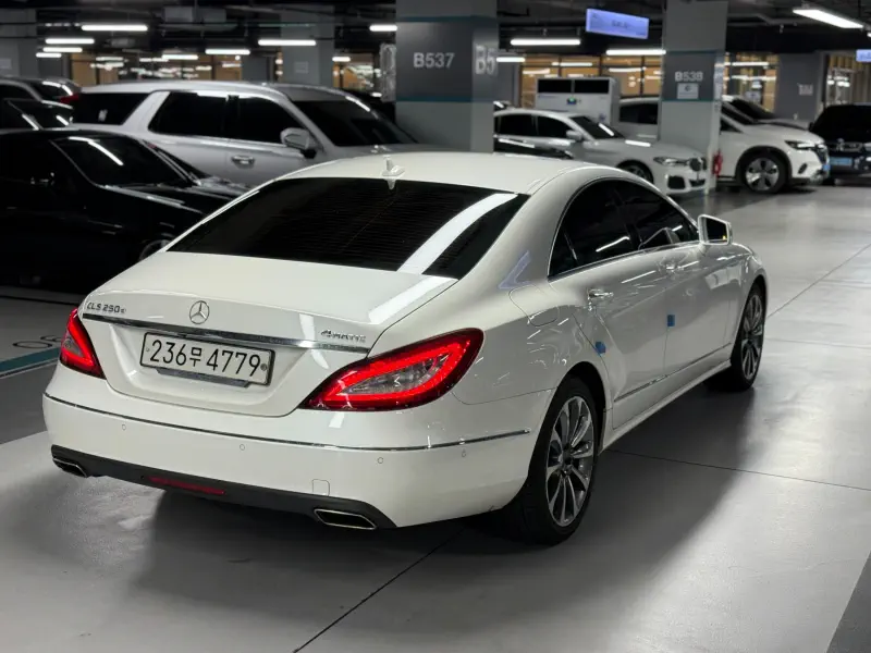 Mercedes-Benz CLS-Class