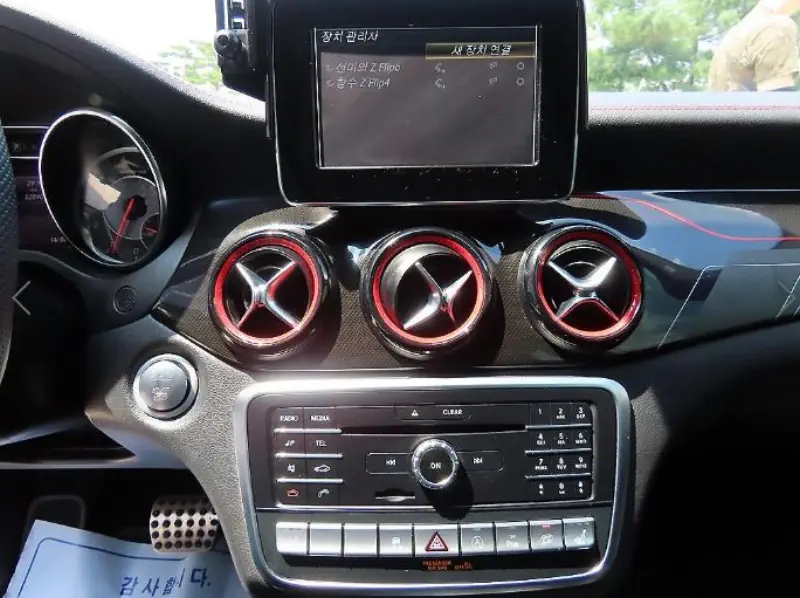 Mercedes-Benz GLA-Class