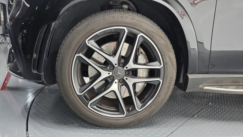 Mercedes-Benz GLE-Class
