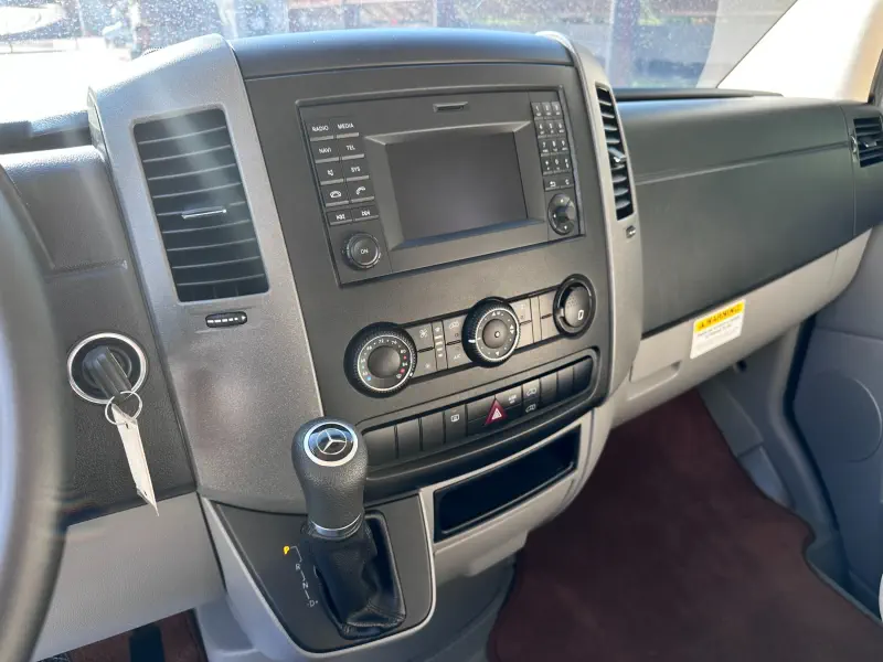Mercedes-Benz Sprinter