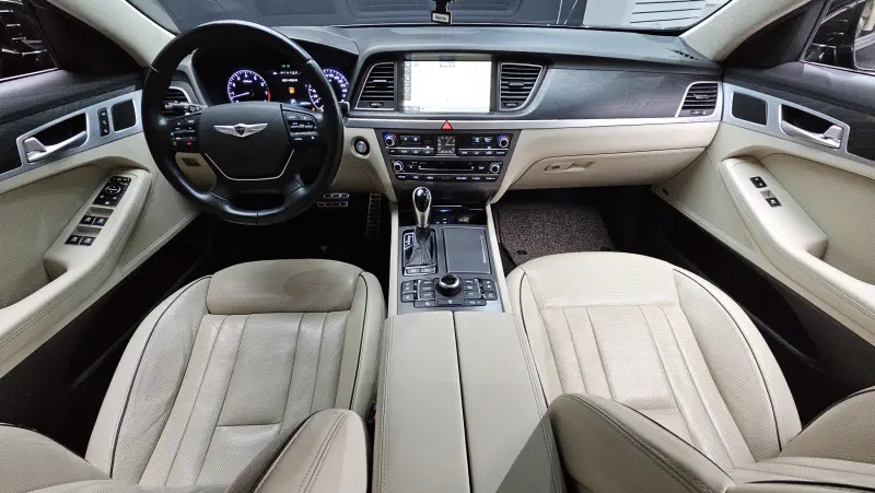 Hyundai Genesis