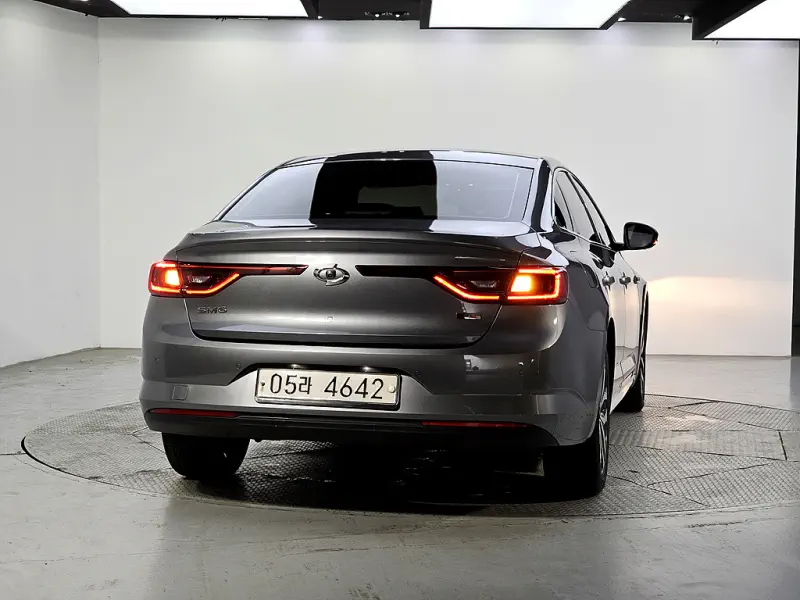 Renault Samsung SM6