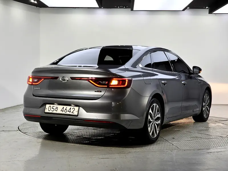 Renault Samsung SM6